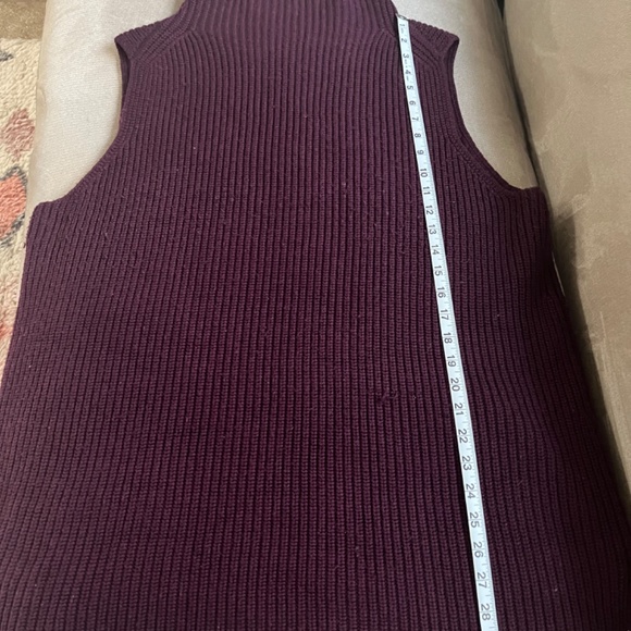 100% Merino Wool Sweater - Picture 4 of 5